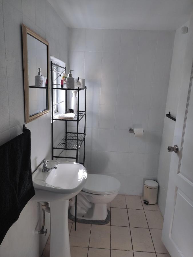Montego Bay Garden Studio ภายนอก รูปภาพ