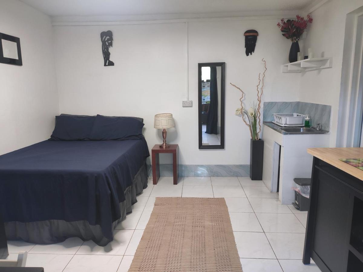 Montego Bay Garden Studio ภายนอก รูปภาพ